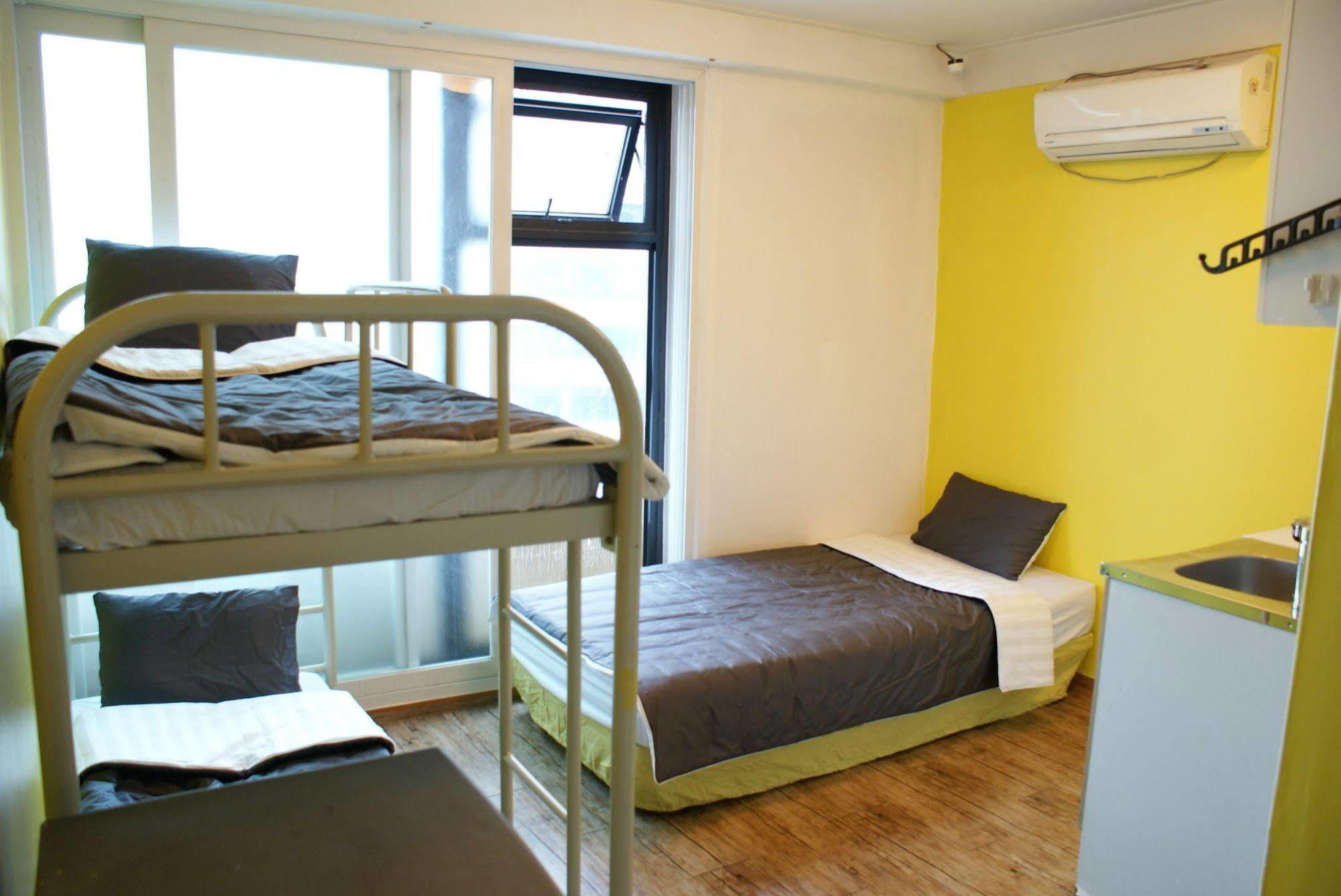 J Guesthouse Seul Zewnętrze zdjęcie